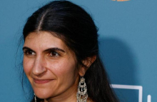 Shidi Bazyar nemška nagrada za roman leta, Philippu Sandsu nagrada založnikov in knjigotržcev za mir