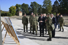 Vojska se sprema za povratak obaveznog vojnog roka! Gašić pokazao kako izgleda rekonstruisana kasarna u Zaječaru FOTO 