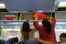 Putnici godinama plaćali jednu stvar u avionima, a uskoro postaje besplatna: Od ovog datuma se sve menja