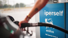 Il governo spiazzato dagli aumenti del gasolio, il taglio delle accise torna sul tavolo