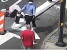 Young woman is stalked, attacked and robbed in broad daylight on Atlanta street... while passersby just watch on