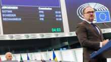 Popolari e destra contro Bruxelles. In bilico la stretta sugli affitti brevi