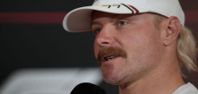Formel-1-Pilot Valtteri Bottas reist zum nächsten Rennen 350 Kilometer mit dem Fahrrad an