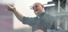 Padre Guilherme: Katholischer Priester aus Portugal in den Top 100 von »DJ Mag«
