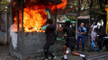 VIDEO Kaos u Belgiji: Studenti izašli na ulice, pale se požari i razbijaju izlozi, uhićeno njih 107