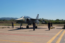 Letačka obuka u lovačko-bombarderskoj avijacijskoj eskadrili: Piloti na „orlovima“ uvežbavaju složene letačke zadat