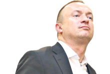 EVO JOŠ JEDNOG DOKAZA DA BIVŠI LIDER DS VODI STUDENTSKU LISTU! Bojan Pajtić naredi, a 24 sata kasnije Nikezić i Olenik sinhronizovano krenu u akciju!