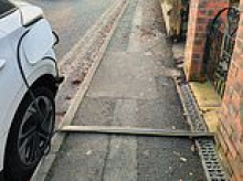 Millions of residents across UK to be banned from charging electric cars on streets outside their homes