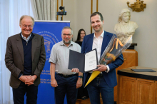 Aleksander Čobec je dobitnik prvega priznanja za uveljavljanje slovenskega jezika v javnosti
