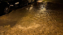 VIDEO Poplavile Gajnice: Ostali smo bez vode. Ulica 'pliva'...