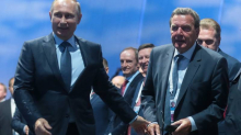 Bivši njemački kancelar bio je na Putinovoj rođendanskoj fešti