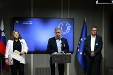 Koalicija predlaga referendume še o nižjem DDV-ju, o nošenju burke in javnem sektorju