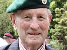 Furore as Marine commander who liberated the Falklands says: Machine-gun the migrants' boats