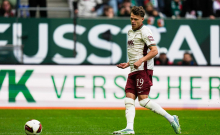 Fellhauer po veliki napaki Neuerja dosegel najhitrejši gol v zgodovini Bundeslige