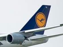 Boeing 747 inches from disaster as jumbo jet narrowly avoids tail strike in aborted LAX landing
