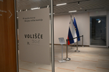Od začetka volilnega molka do 10. ure 53 prijav domnevnih kršitev volilnega molka