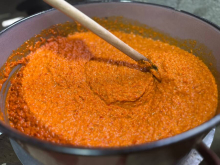 Ovo je tajna pravog ajvara! Nije svaka paprika dobra, a jedna greška može da pokvari celu zimnicu