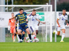 Maribor se muči v Grosupljem, nov gol prvega strelca lige #vŽivo