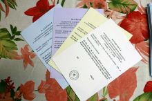 Po več kot 99 % preštetih glasov na zakonodajnem referendumu večina proti, na treh posvetovalnih za