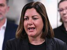 Minister floats bank card fee change on top of surcharge ban that sparked uproar