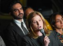 Democratic Socialists revolt over ICE shooting in NYC, demand Mamdani fire police commissioner