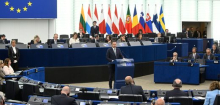 EVP-Chef Manfred Weber stellt sich gegen Friedrich Merz - Verhandlungen über EU-Etat: