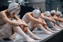 MN Dance Company ob glasbi dua Silence: Kaj bo človeško telo v prihodnosti umetne inteligence