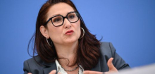 Ferda Ataman: Gremium will nationale Strategie für Wechseljahre