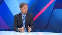 Cerar o izidih referendumov: Če se bo tako nadaljevalo, državljanom klobuk dol