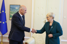 Janša predsednico Pirc Musar prosil, da bi bil edini slavnostni govornik ob dnevu suverenosti
