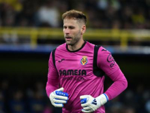 Grozljivka v Španiji. Zvezdnika Villarreala oropali na domu in mu grozili s pištolo.
