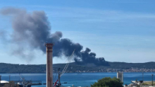 VIDEO Gori skladište tvrtke Kali tuna na Ugljanu, širi se crni dim