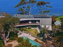 Wealthy Aussie family's costly error as clifftop mansion sells for $2.45million less than offer they knocked back the year before