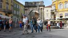 Sunčano i toplo na Jadranu u petak, na kopnu hladno jutro, evo što nas čeka za vikend