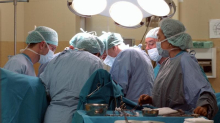 Pochi fondi in manovra, beffa per la sanità. Le Regioni: “Serve il doppio”