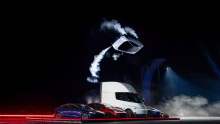 Leteča tesla: nora zamisel ali prihodnost avtomobilizma?