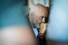Albanski premier Rama za nasilje na protestih okrivil 