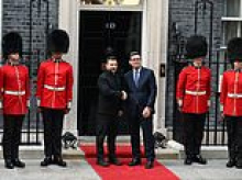 Ex-SAS commander fat-shames Guards in Burnham-Zelensky photo op as 'unarmed Teletubbies in ill-fitting playground uniforms'