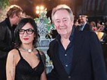Comic Paul Whitehouse bravely fought back against a thug who tried to steal his bank card at cashpoint