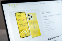 Skandal s Trampovim pametnim telefonom: Procurili podaci hiljada korisnika
