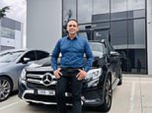 High-flying real estate agent Ajay Malik mauled by two dogs while jogging in Brisbane park