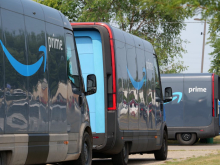 Je Amazon kriv za višje cene pri konkurenci?