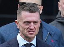 Tommy Robinson used 'bully-boy' tactics to harass two Daily Mail journalists, court hears