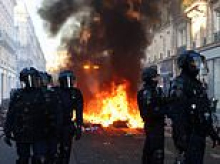 Extreme Left groups call on British youths and workers to 'rise' at massive demo inspired by mayhem on streets of France