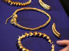 Goldrush! Top spots for buried treasure caches across Scotland revealed as new analysis unearths country's rich archaeological heritage