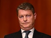 Premier Ben Carroll admits driving off without paying for fuel after servo alerts police