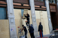 V Franciji napovedan nov protestni dan. Za red bo skrbelo 70.000 pripadnikov varnostnih sil.