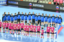Rokometašice se iz Slovaške vračajo z dvema zmagama