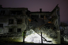 V ukrajinskem mestu Oleški zjutraj začela veljati humanitarna prekinitev ognja