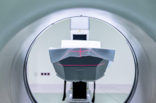 Deset bolnišnic pridobilo 54 medicinskih naprav